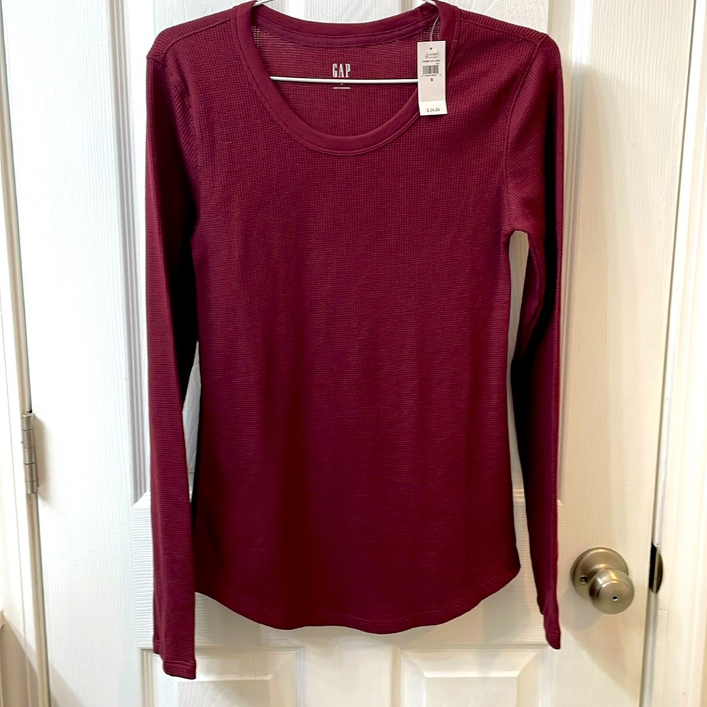Gap Women’s size small long sleeve thermal top